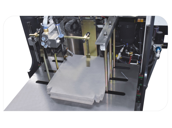 1653115343888719.jpg 165820396938.jpg